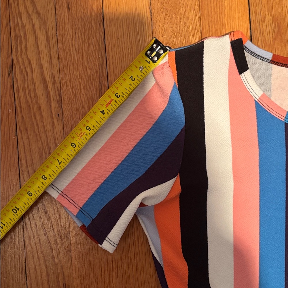 LuLaRoe Amelia striped dress in crepe material with pockets - Picture 16 of 16